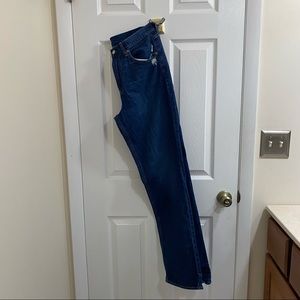 Gap Women’s Loose Fit Mid Rise Current Collection